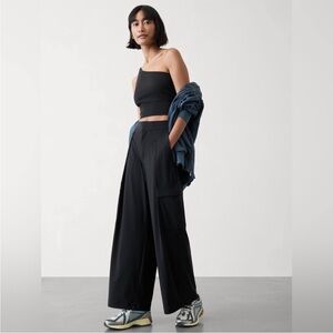 NWT Athleta Pinnacle Black Cargo Trouser Pant Size 4